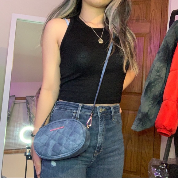 SOLD Aldo 2 in 1 Fanny Pack Belt Bag and Sling - Picture 2 of 6